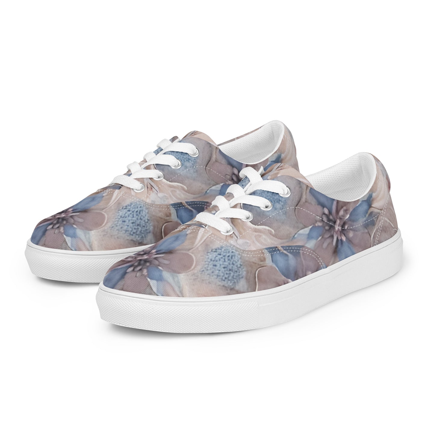 Women’s lace-up canvas shoes