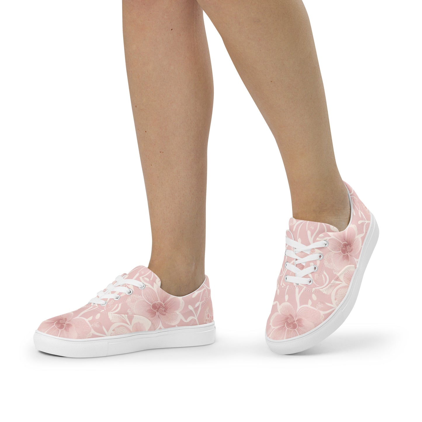 Women’s lace-up canvas shoes