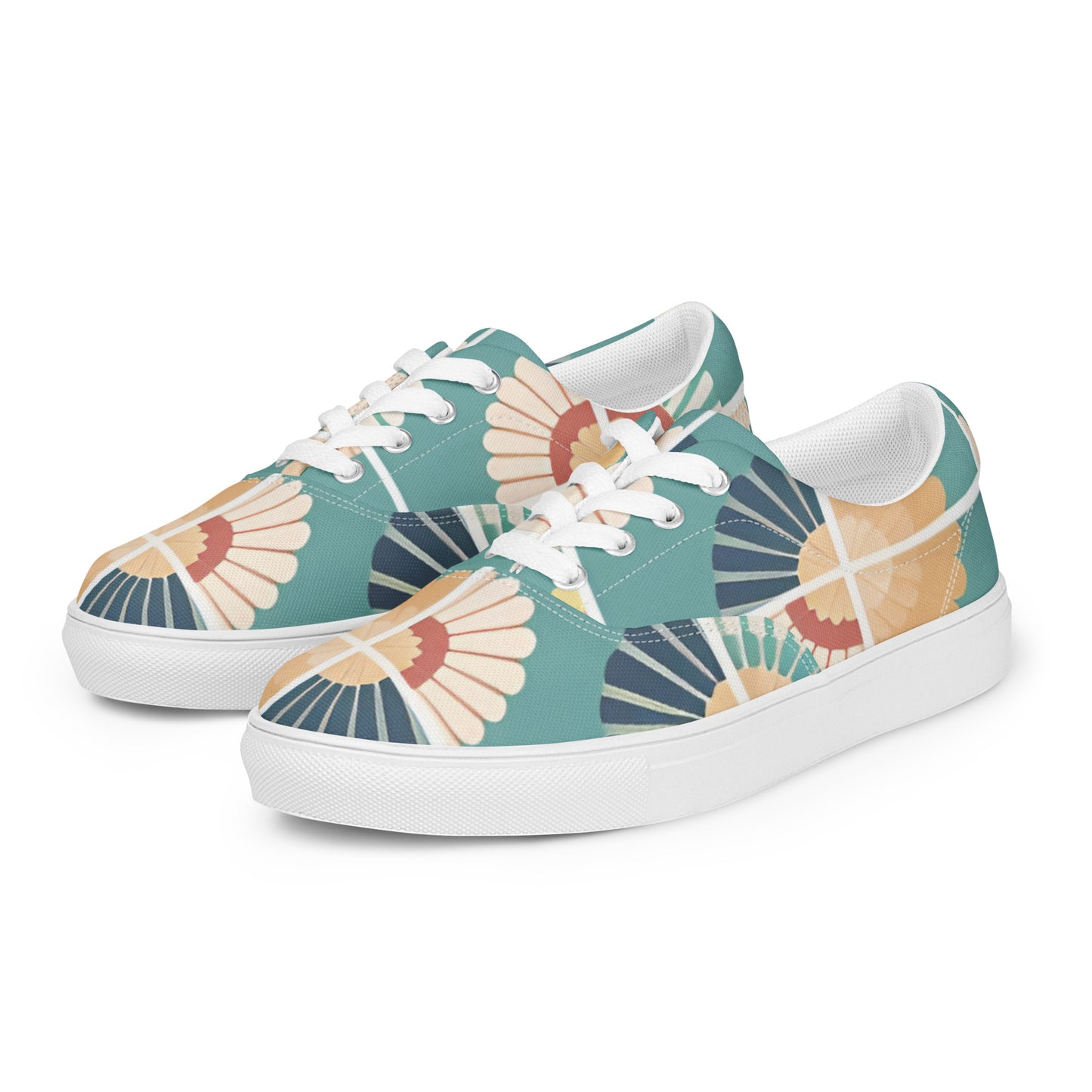 Women’s lace-up canvas shoes