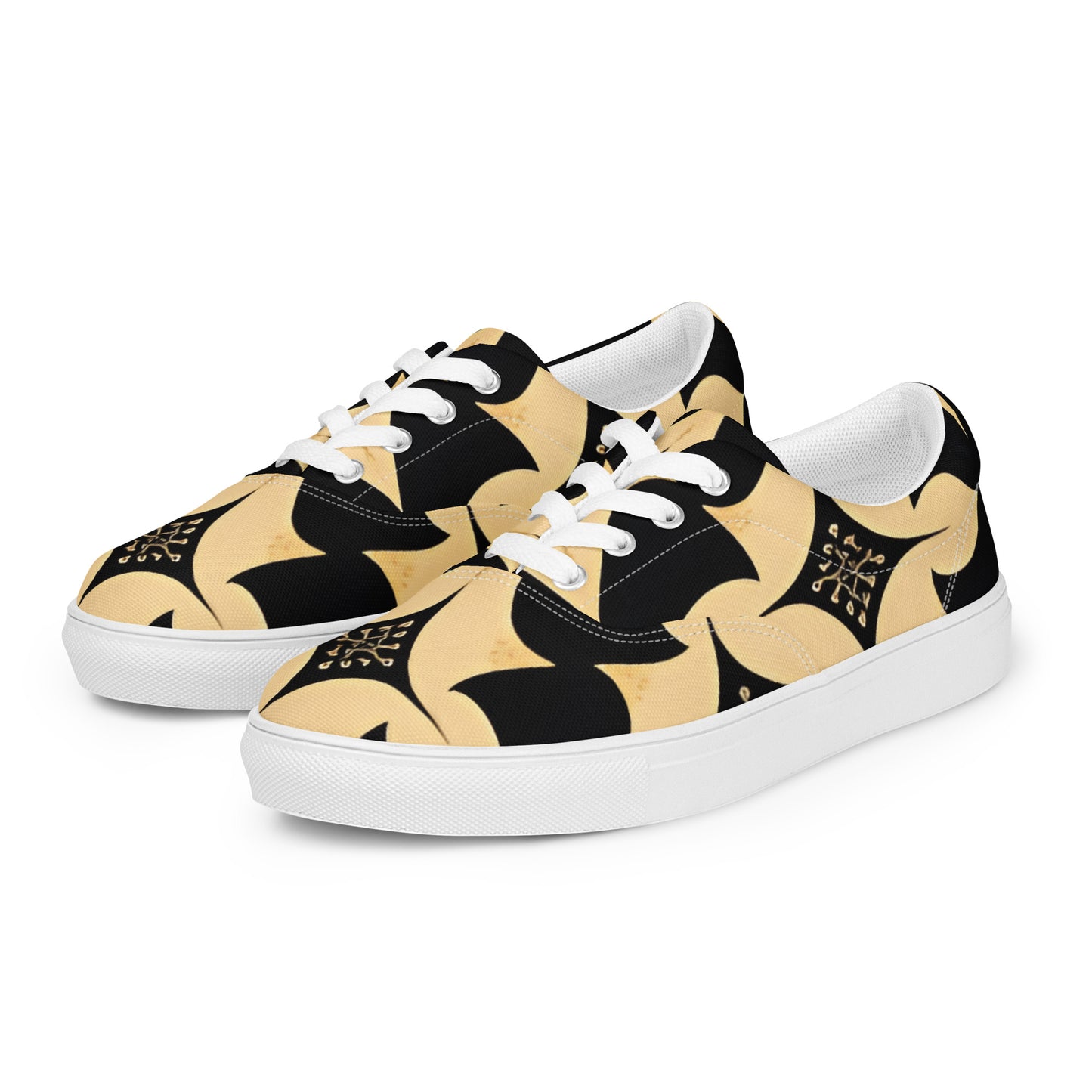 Women’s lace-up canvas shoes