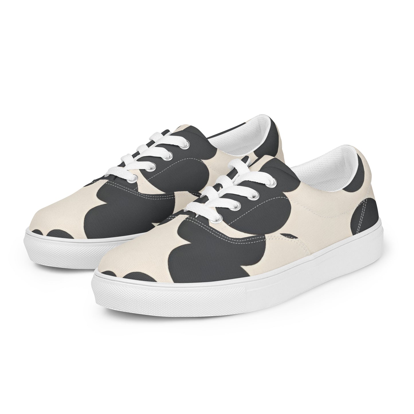 Women’s lace-up canvas shoes