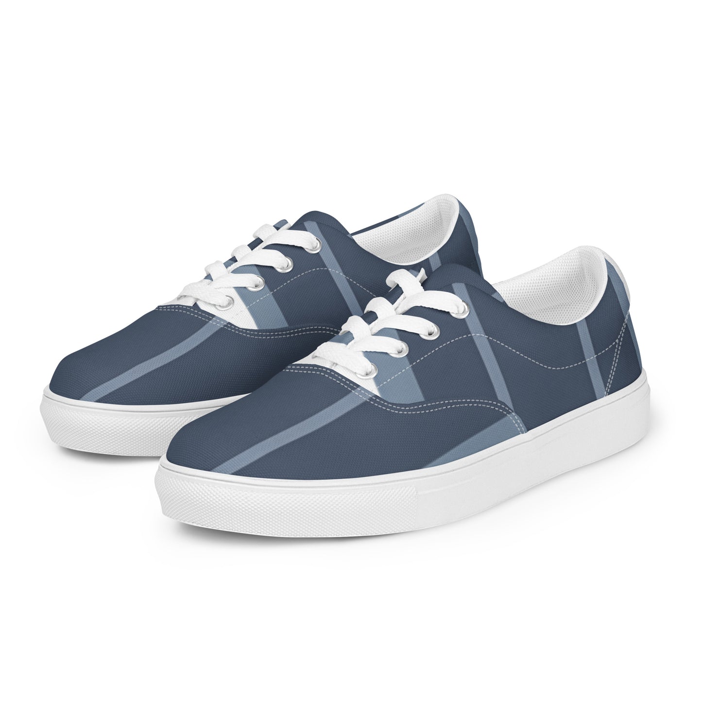 Women’s lace-up canvas shoes