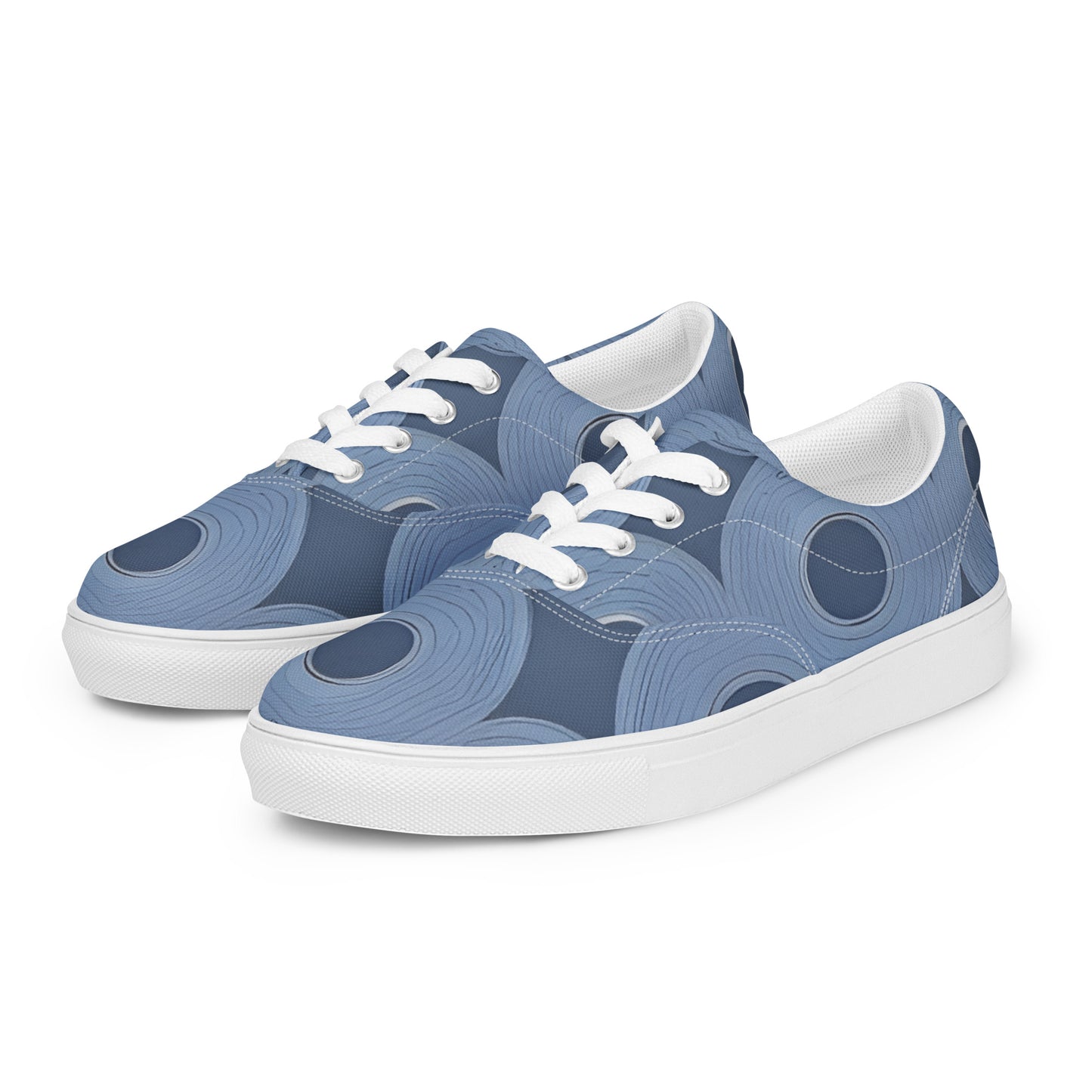 Women’s lace-up canvas shoes