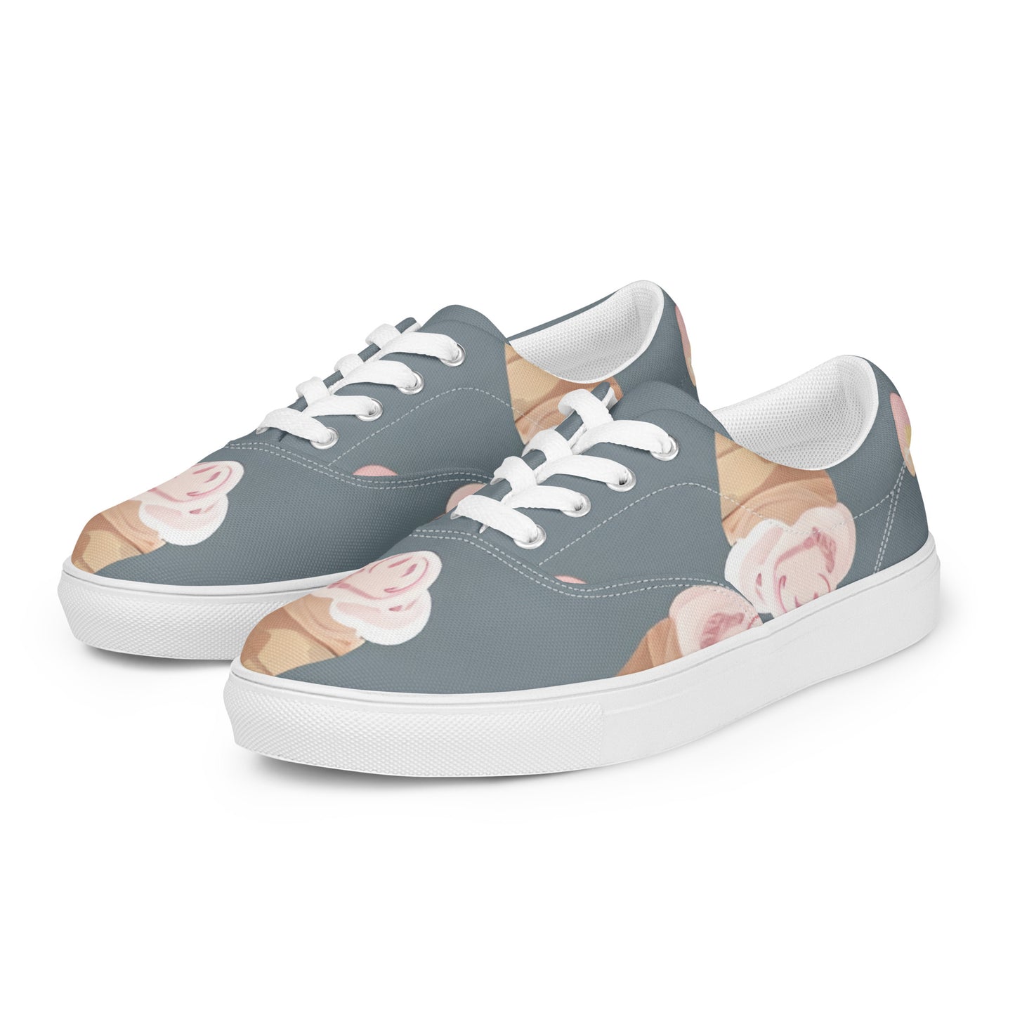 Women’s lace-up canvas shoes