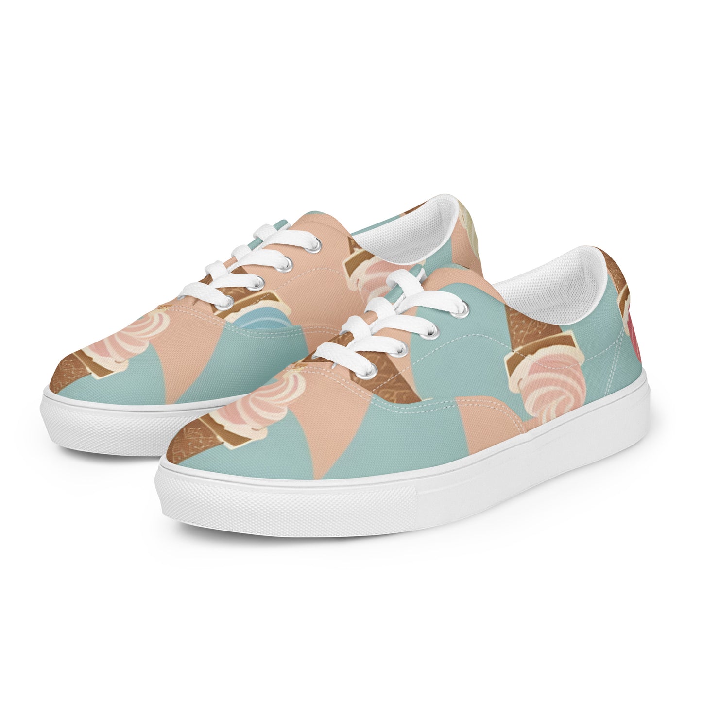 Women’s lace-up canvas shoes