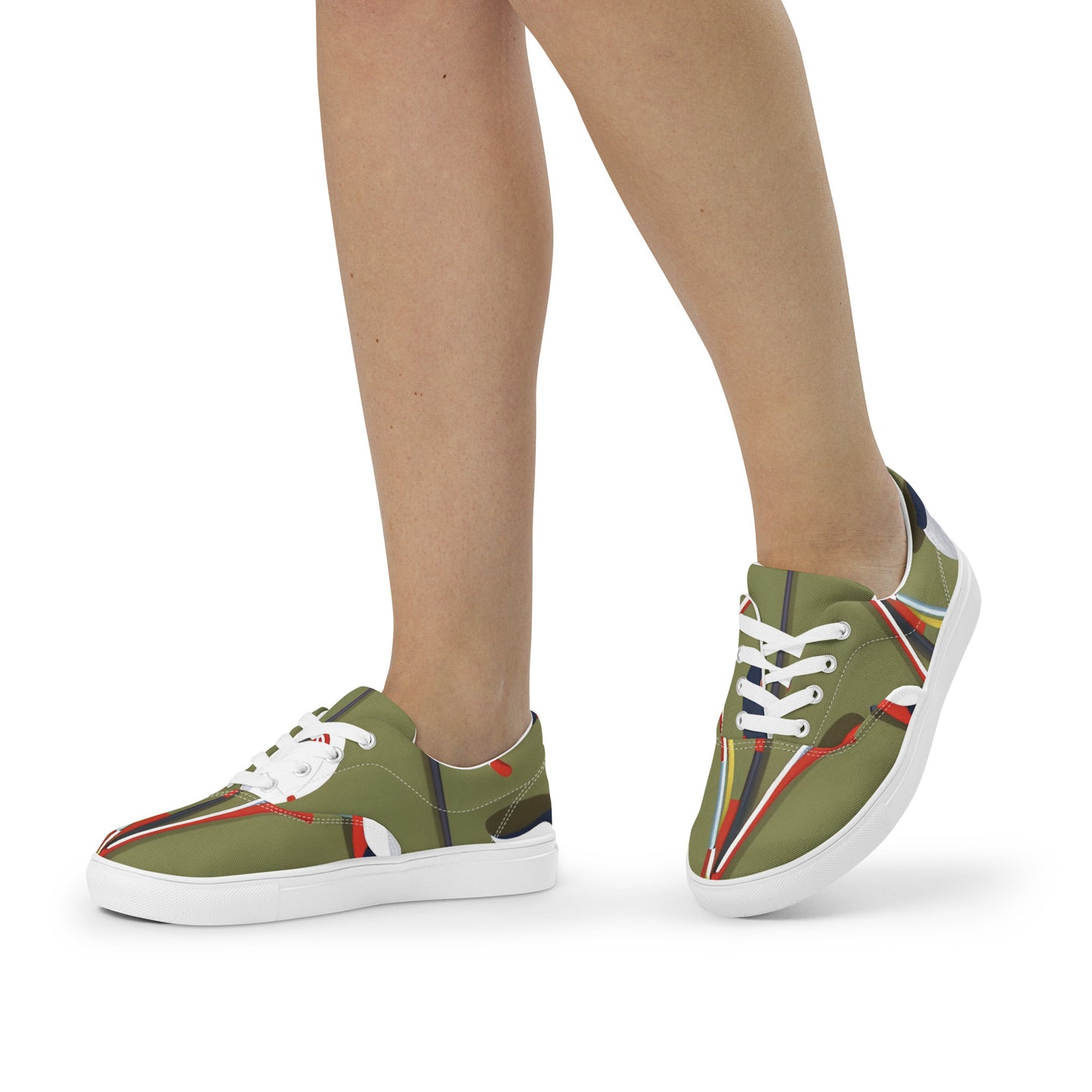 Women’s lace-up canvas shoes