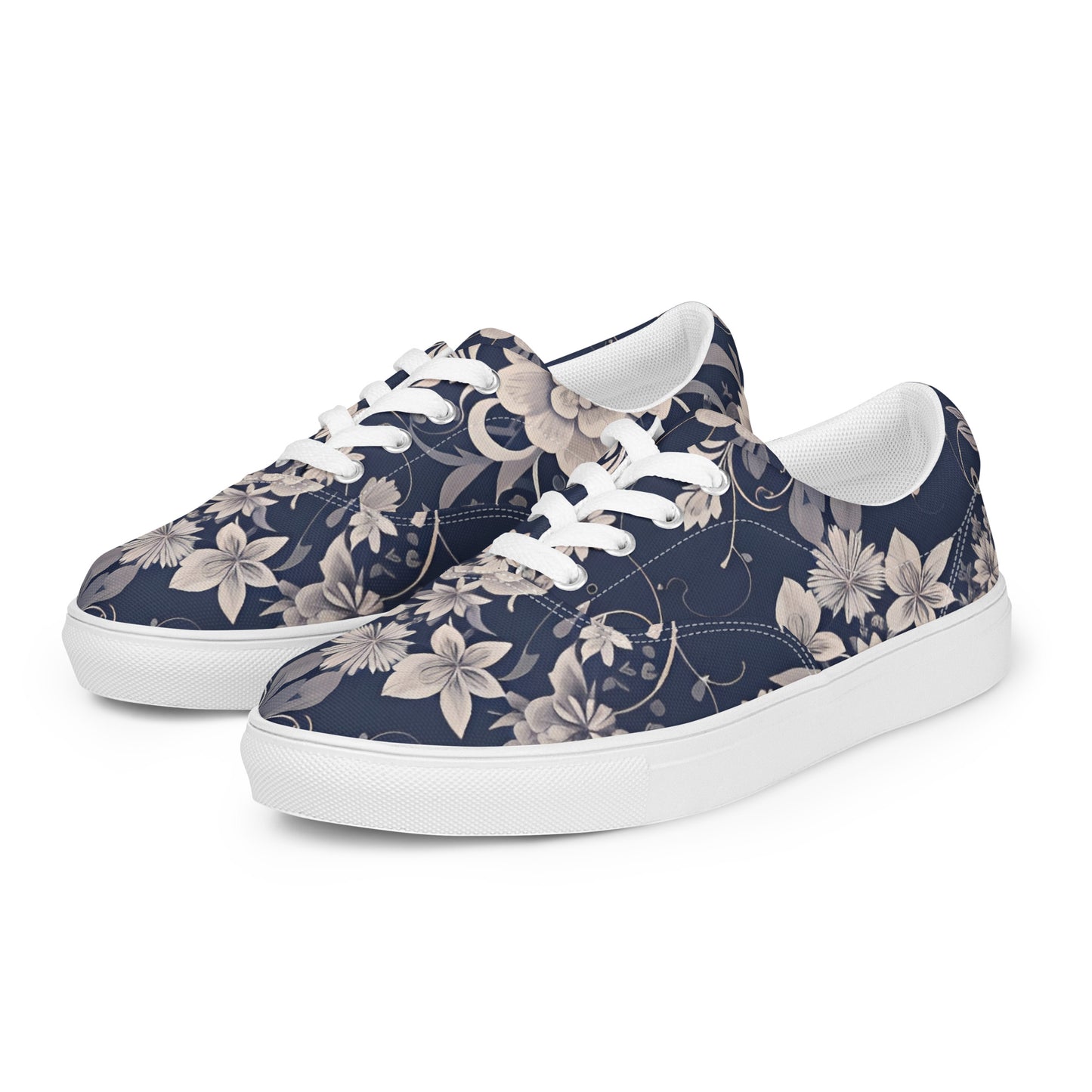 Women’s lace-up canvas shoes