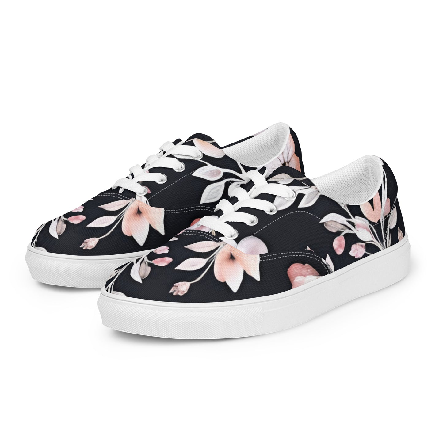 Women’s lace-up canvas shoes