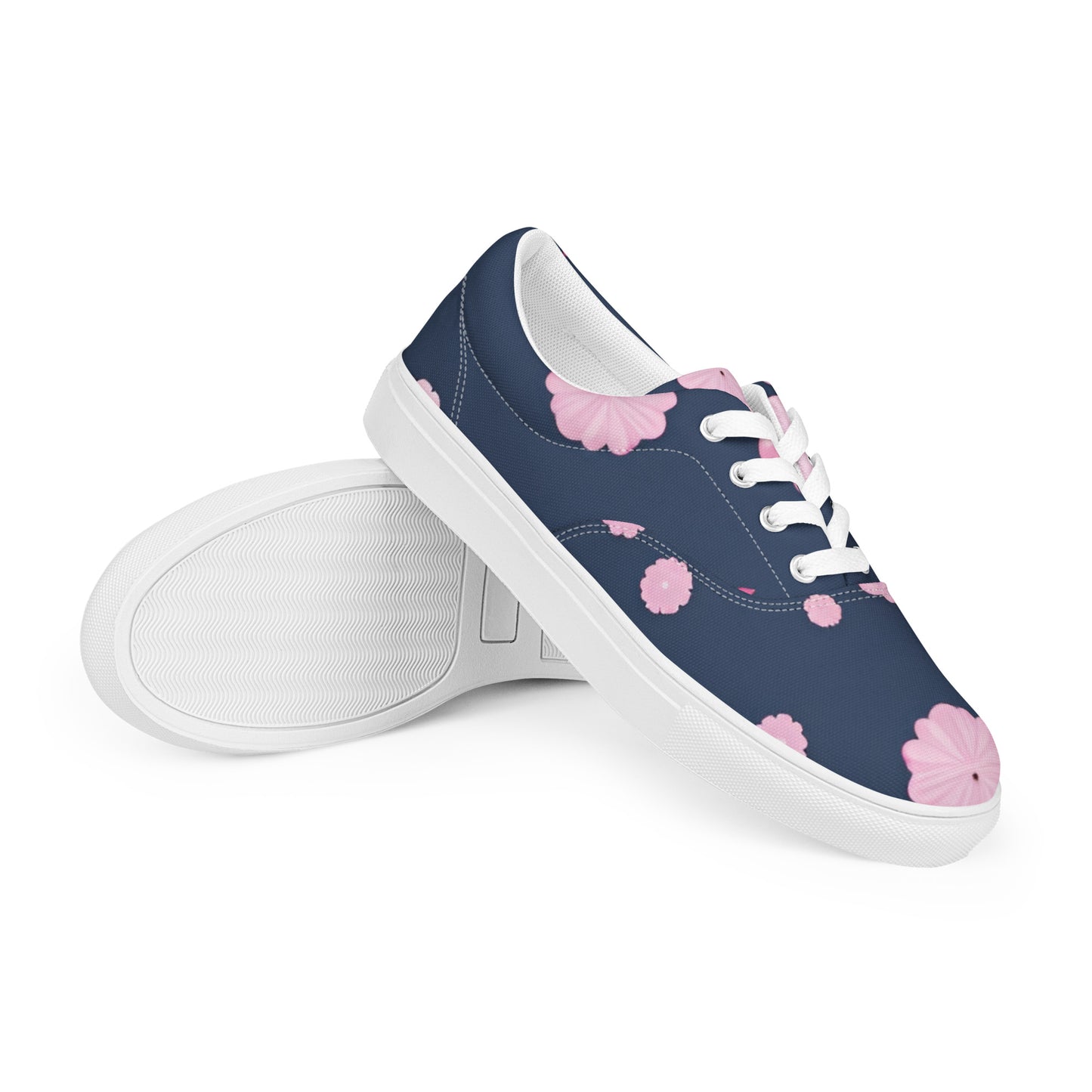 Women’s lace-up canvas shoes