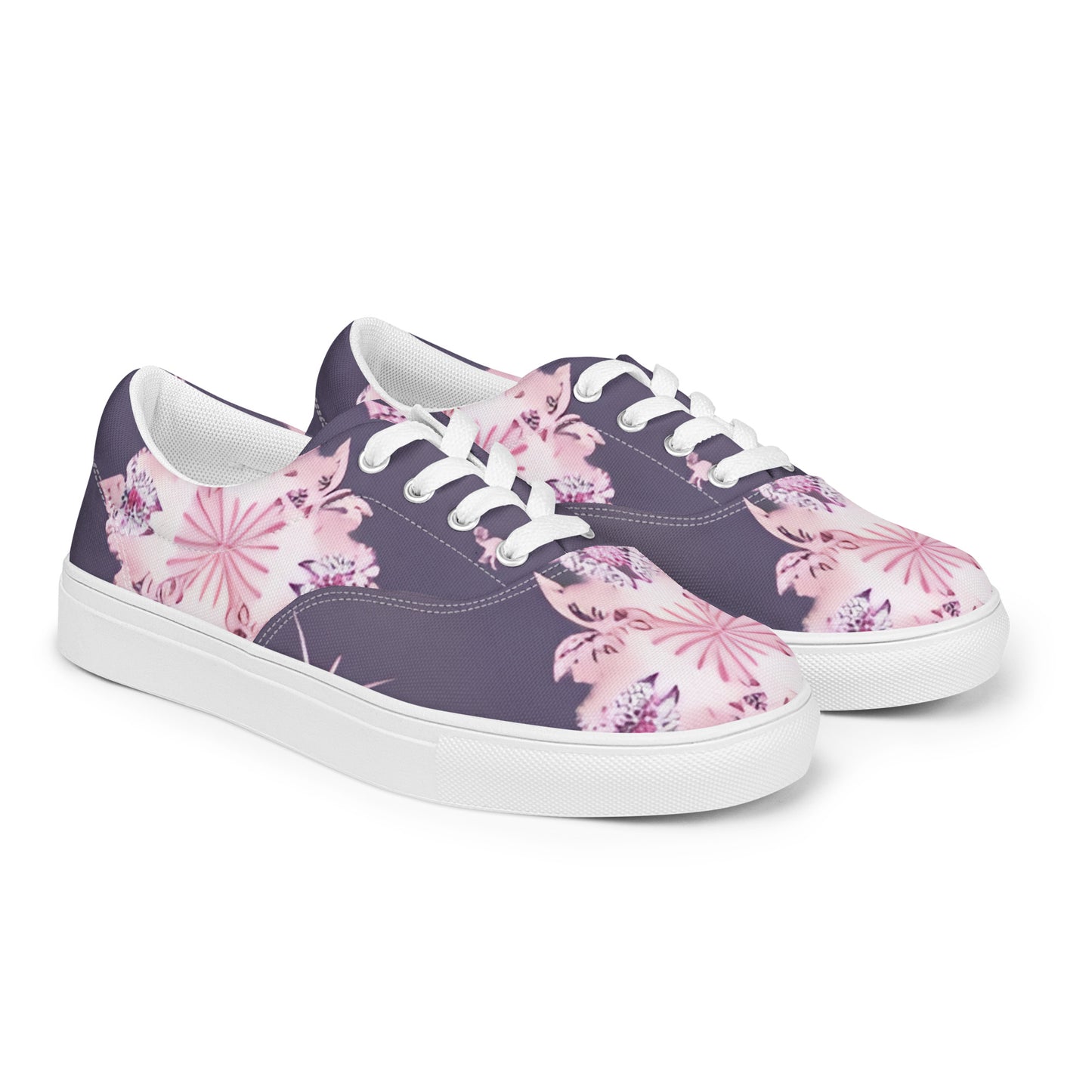 Women’s lace-up canvas shoes