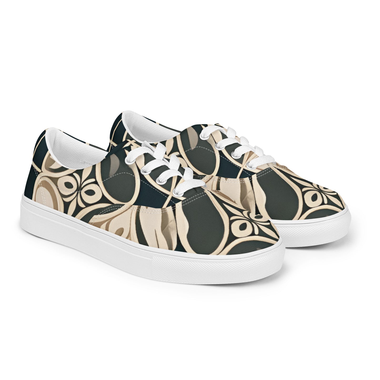 Women’s lace-up canvas shoes