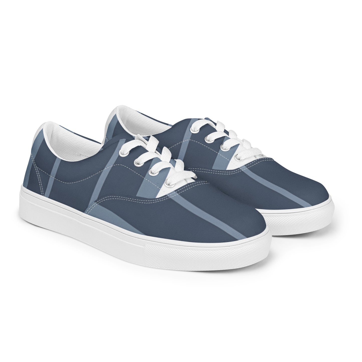 Women’s lace-up canvas shoes