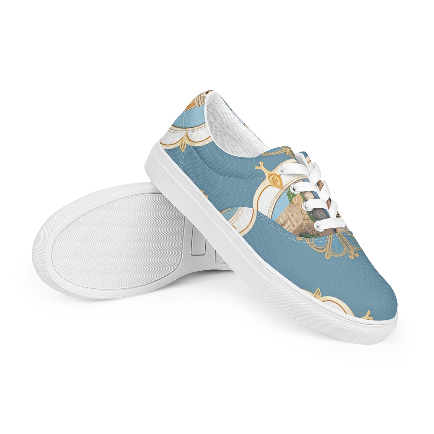 Women’s lace-up canvas shoes