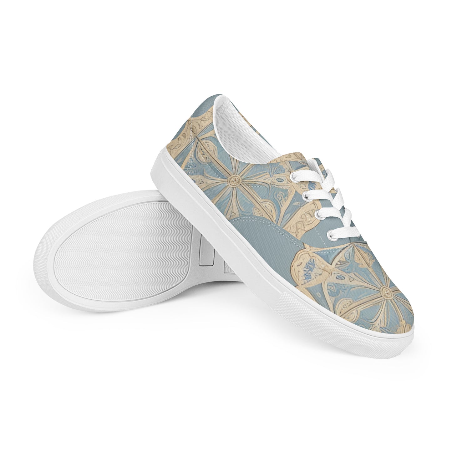 Women’s lace-up canvas shoes