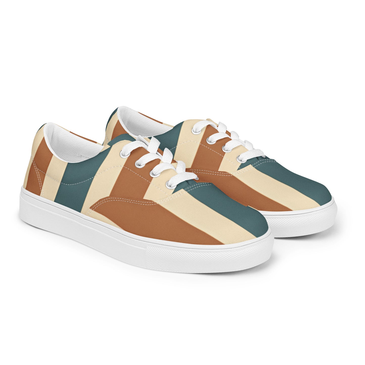 Women’s lace-up canvas shoes