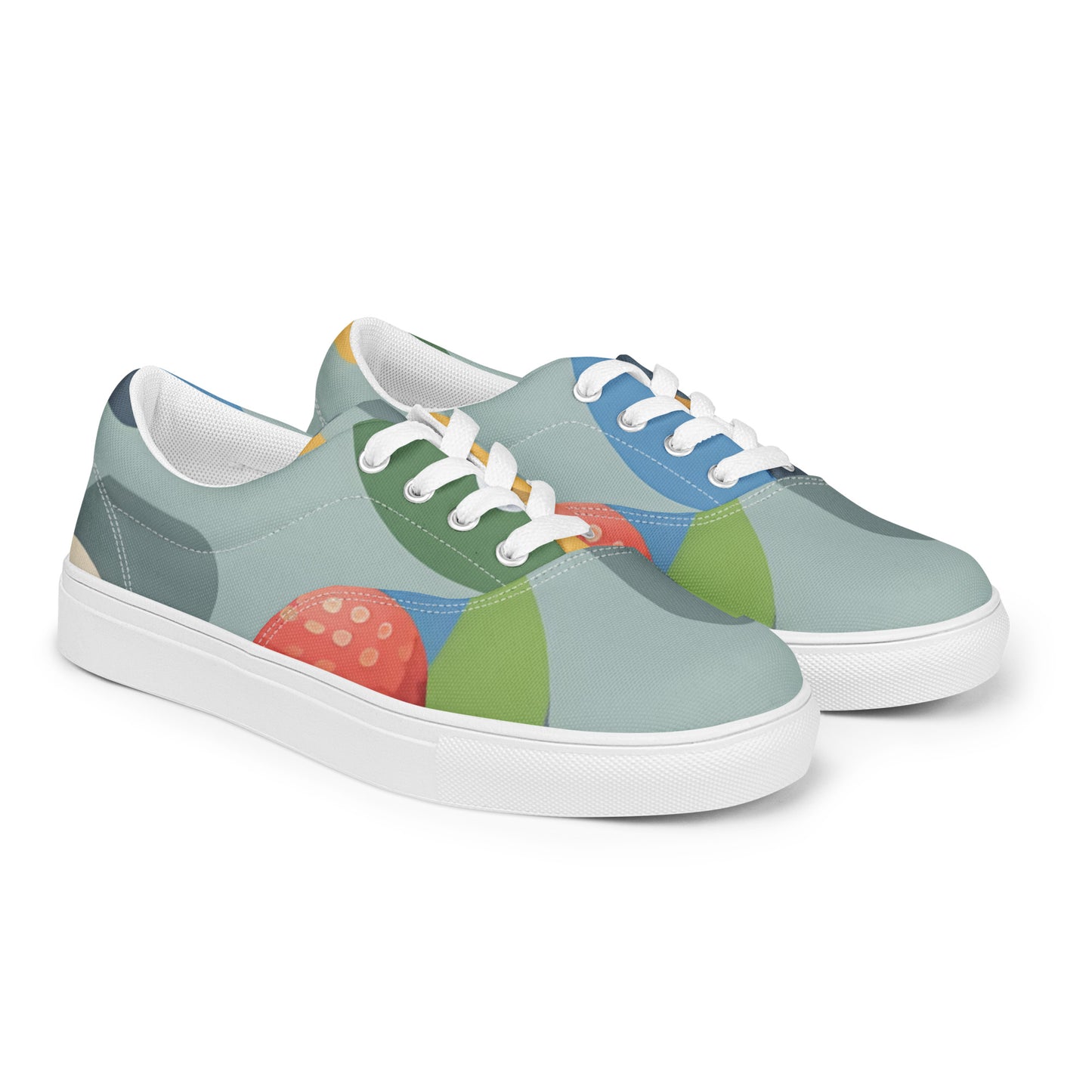 Women’s lace-up canvas shoes