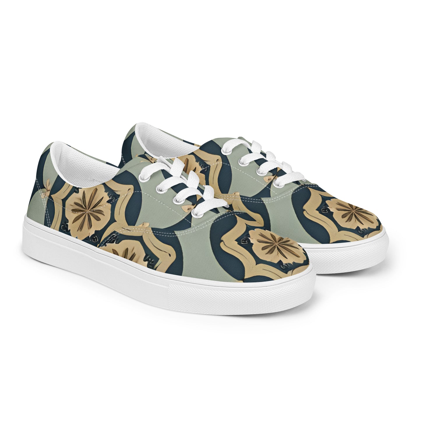 Women’s lace-up canvas shoes