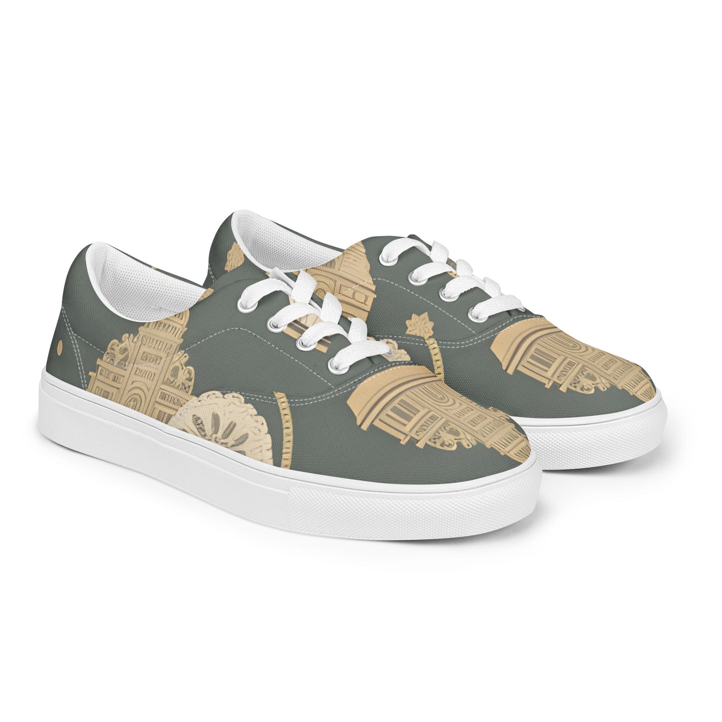 Women’s lace-up canvas shoes