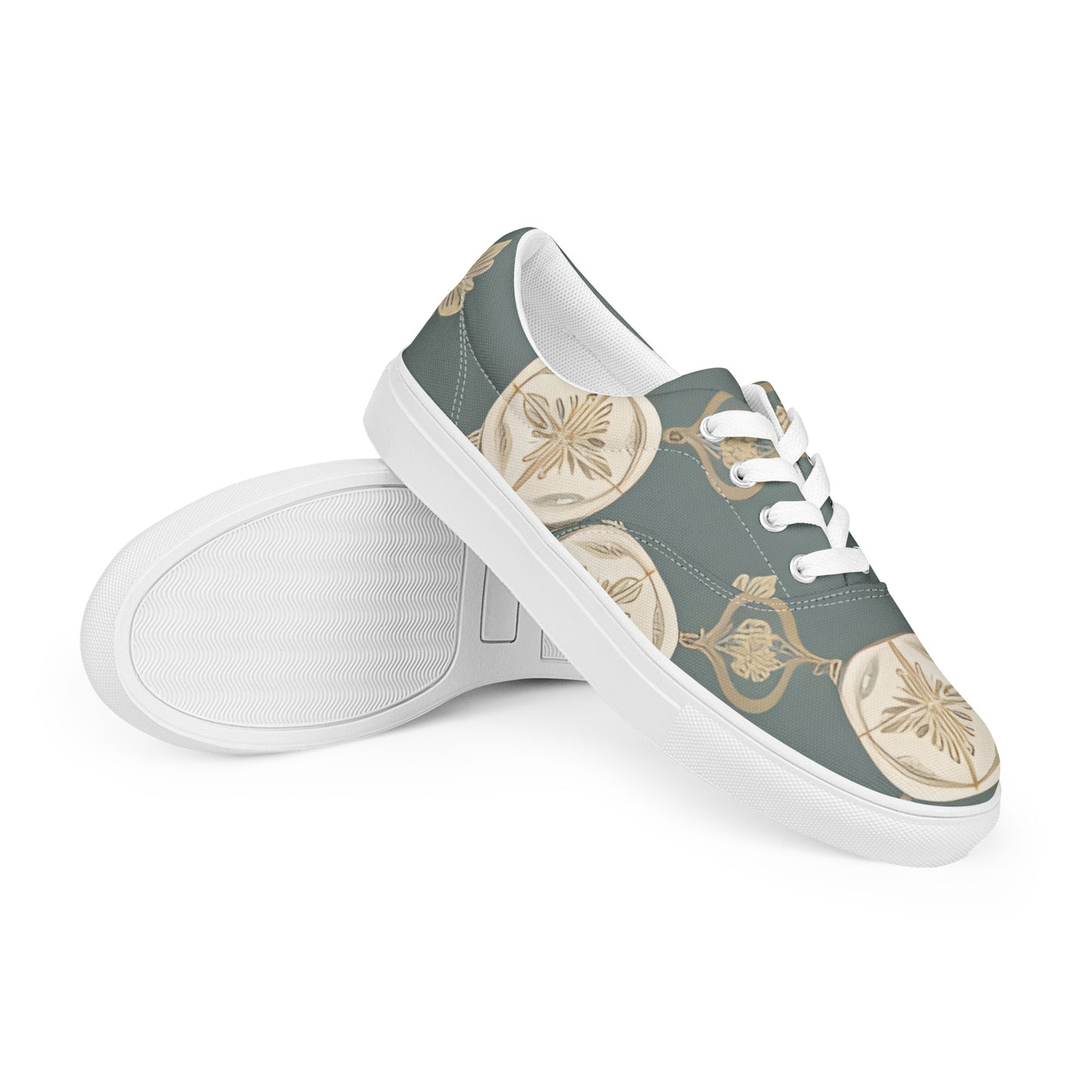 Women’s lace-up canvas shoes