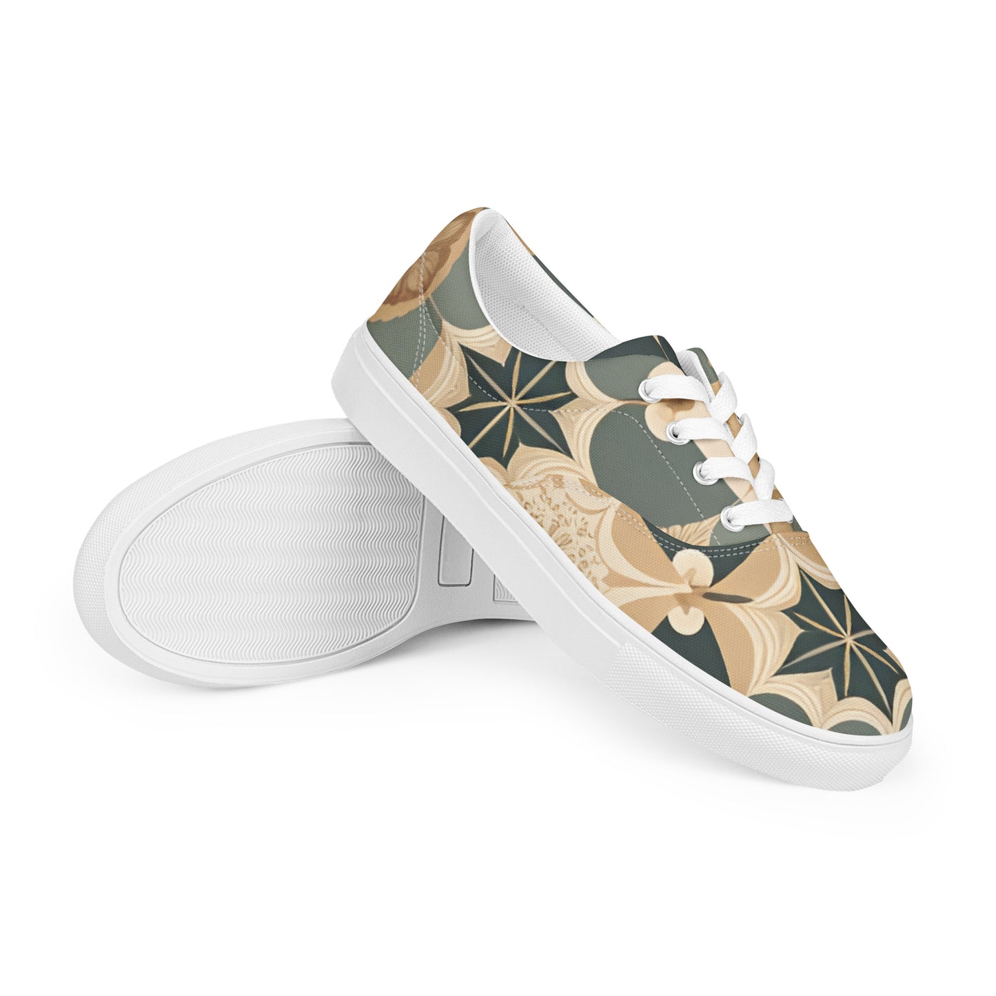 Women’s lace-up canvas shoes