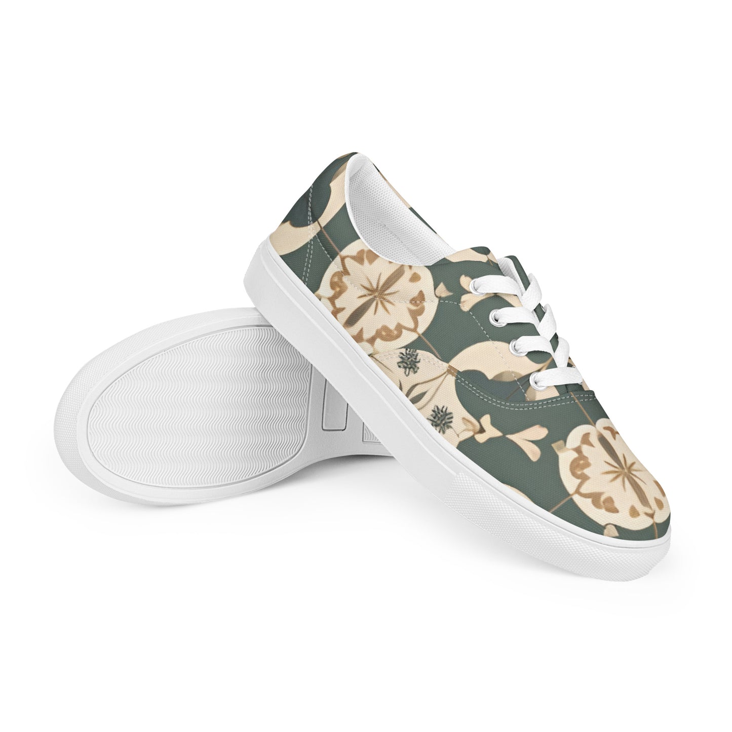 Women’s lace-up canvas shoes