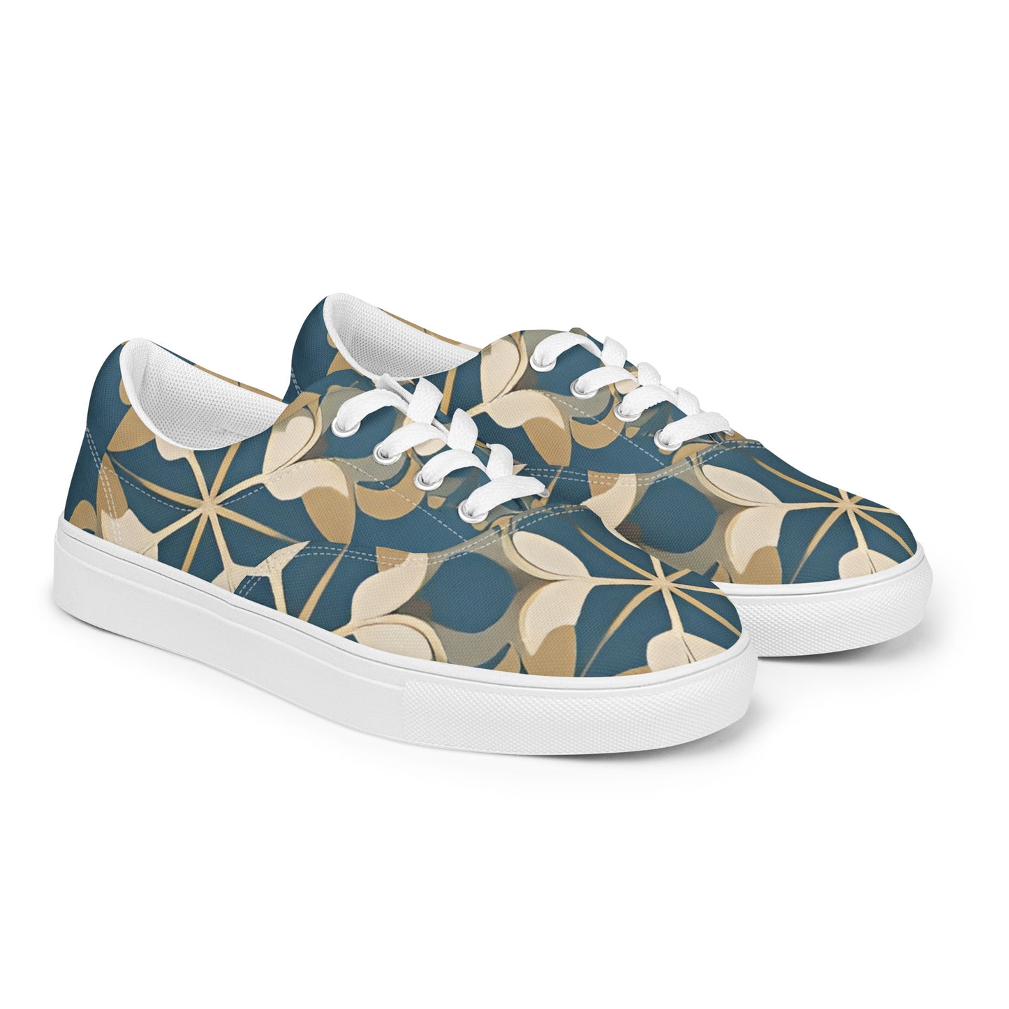 Women’s lace-up canvas shoes