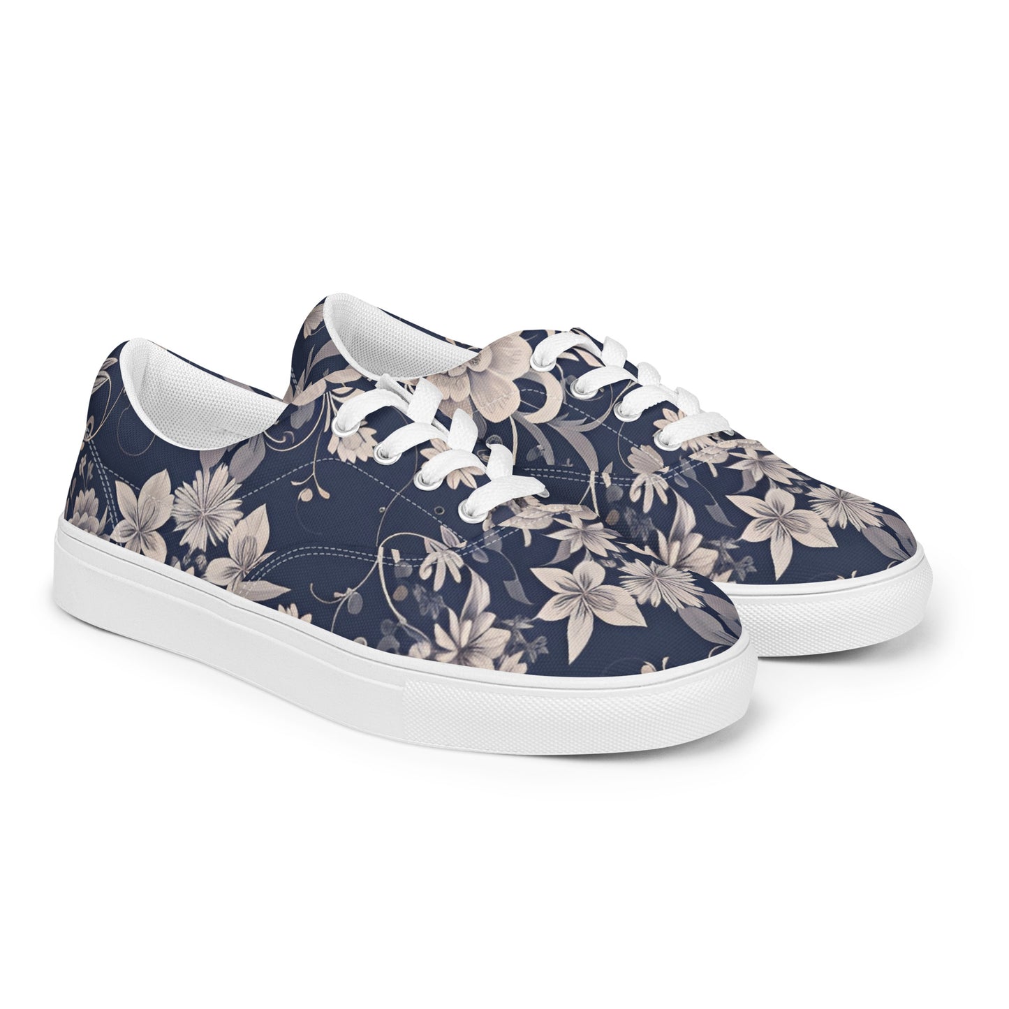 Women’s lace-up canvas shoes