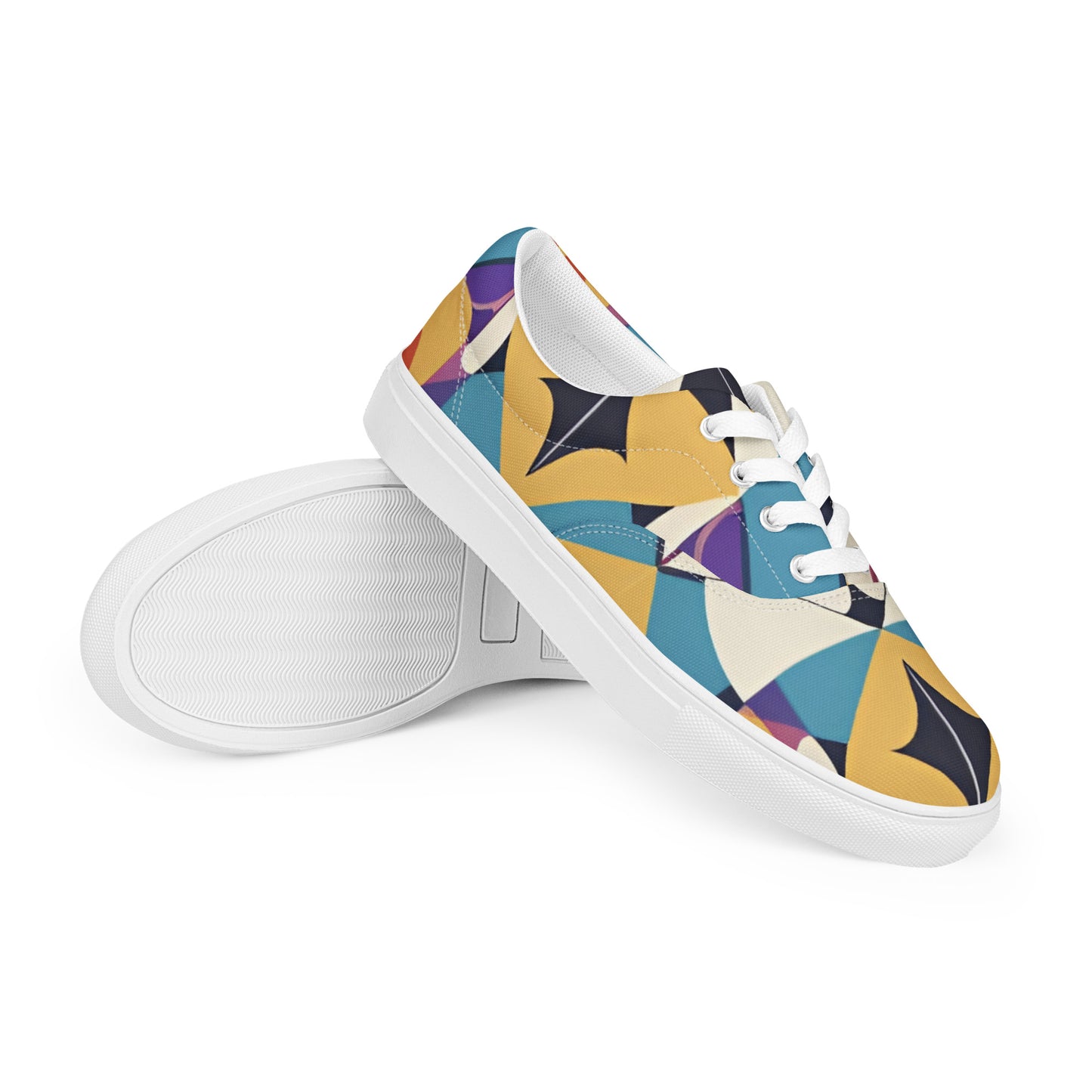 Women’s lace-up canvas shoes