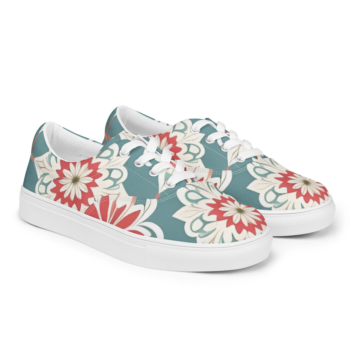 Women’s lace-up canvas shoes