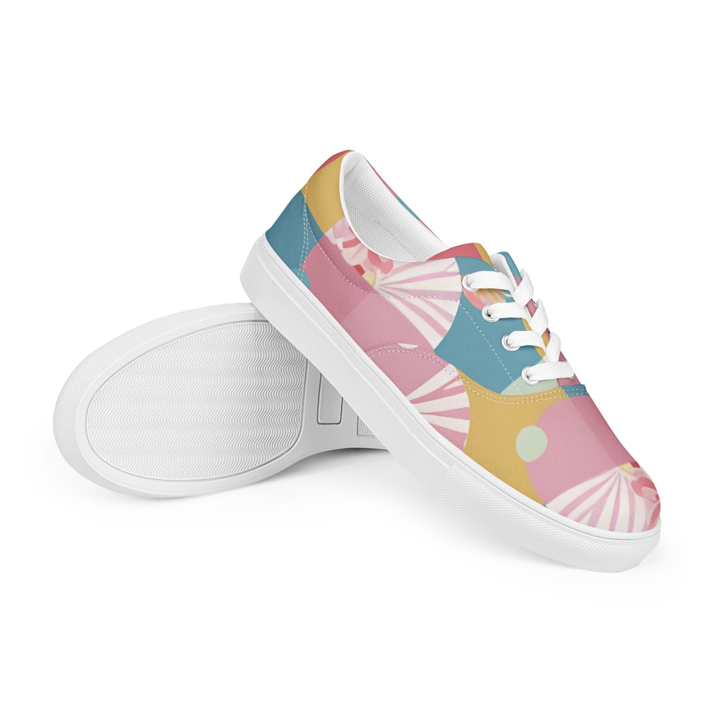 Women’s lace-up canvas shoes