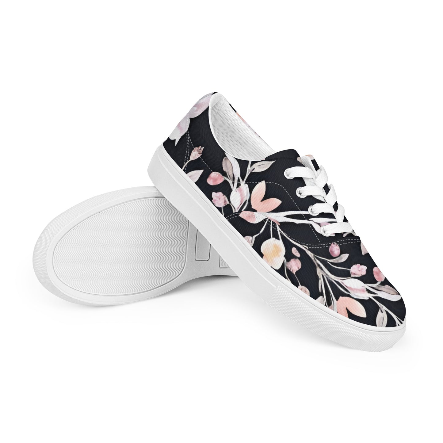 Women’s lace-up canvas shoes