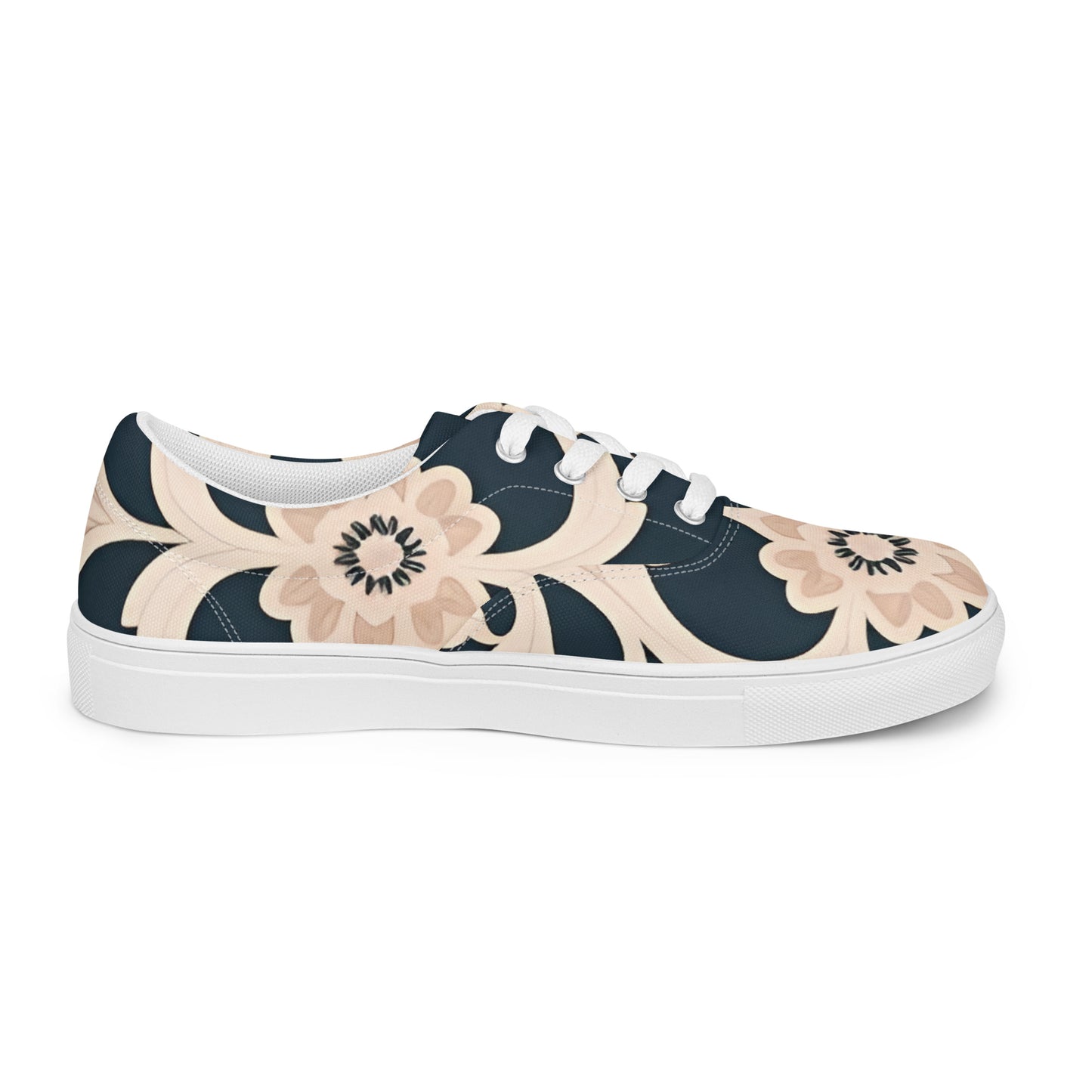 Women’s lace-up canvas shoes