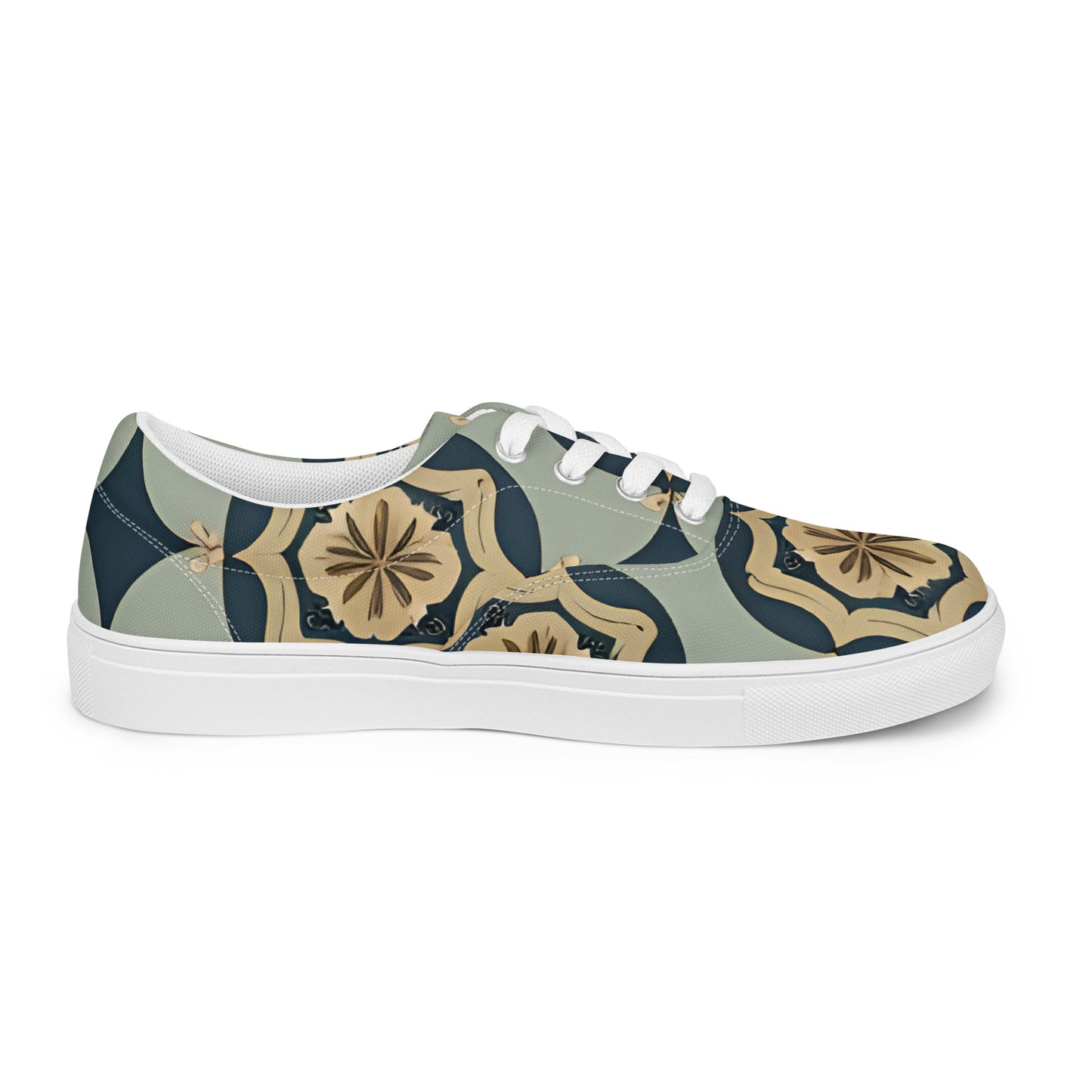 Women’s lace-up canvas shoes