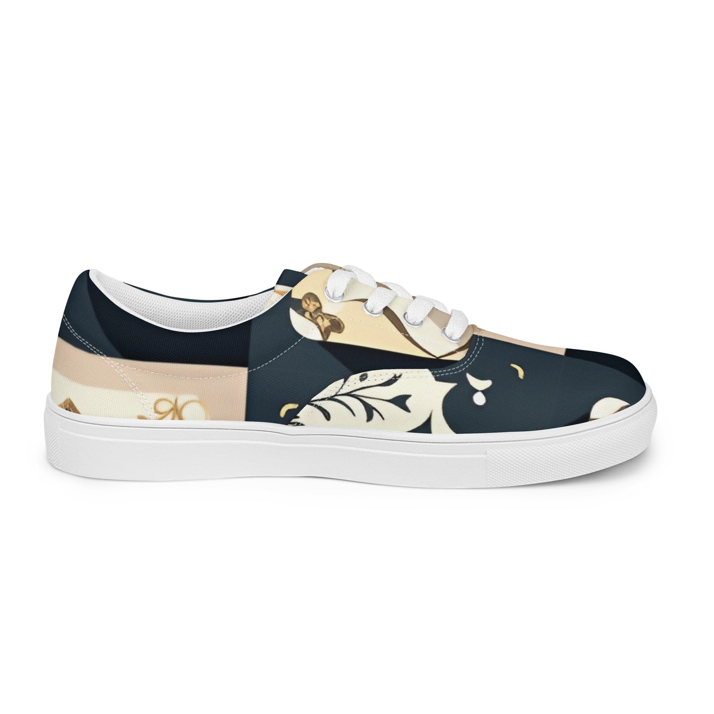 Women’s lace-up canvas shoes