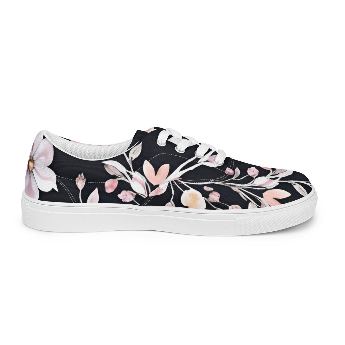 Women’s lace-up canvas shoes