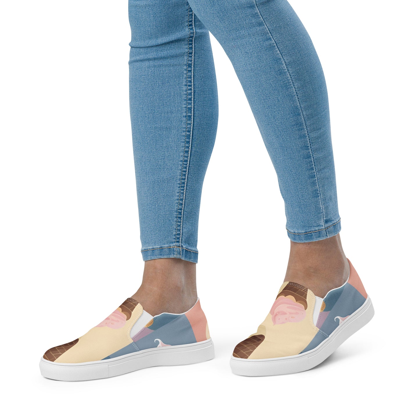 Women’s slip-on canvas shoes