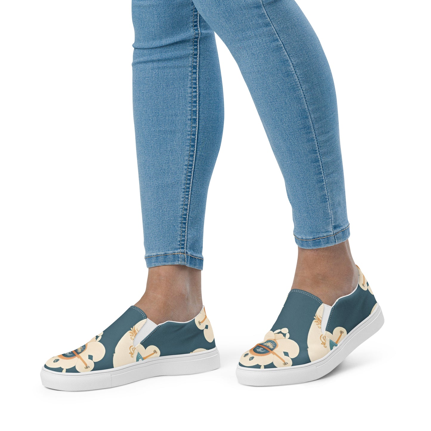 Women’s slip-on canvas shoes