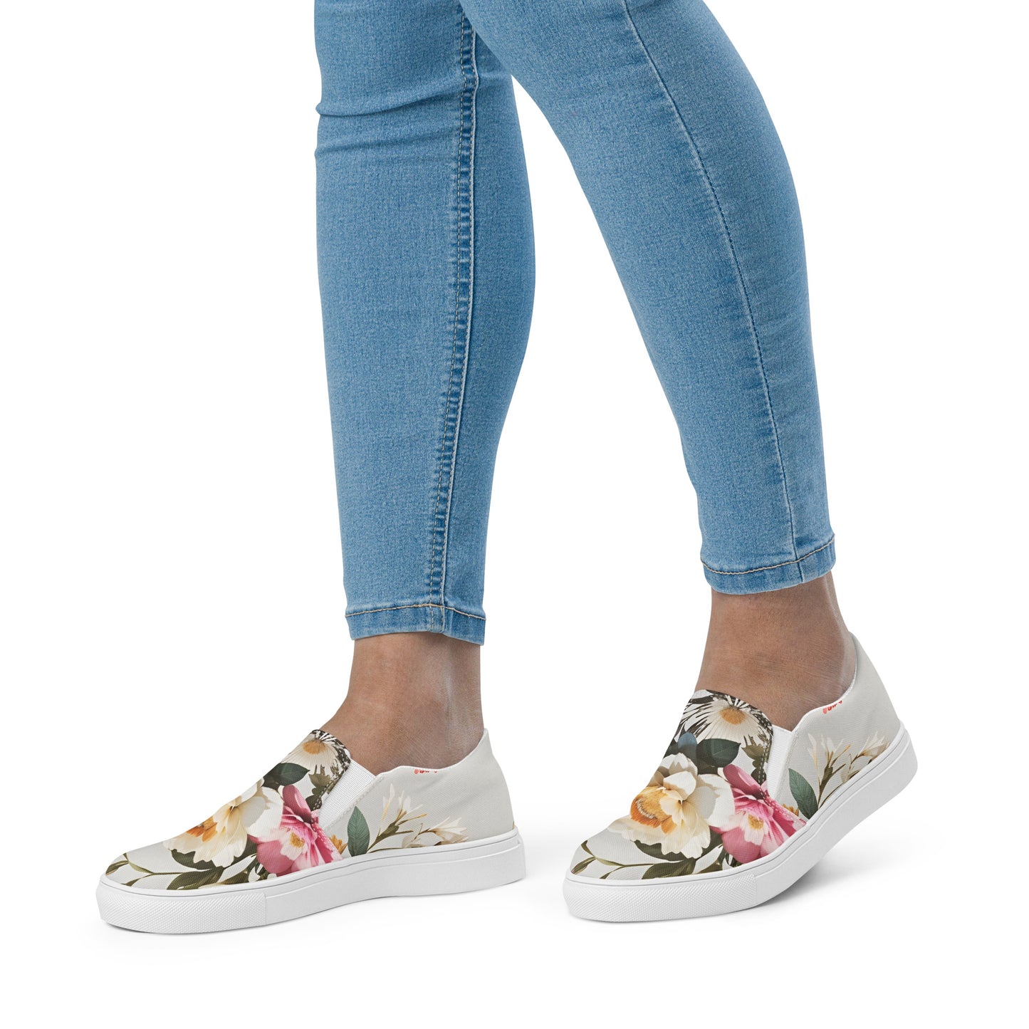 Women’s slip-on canvas shoes