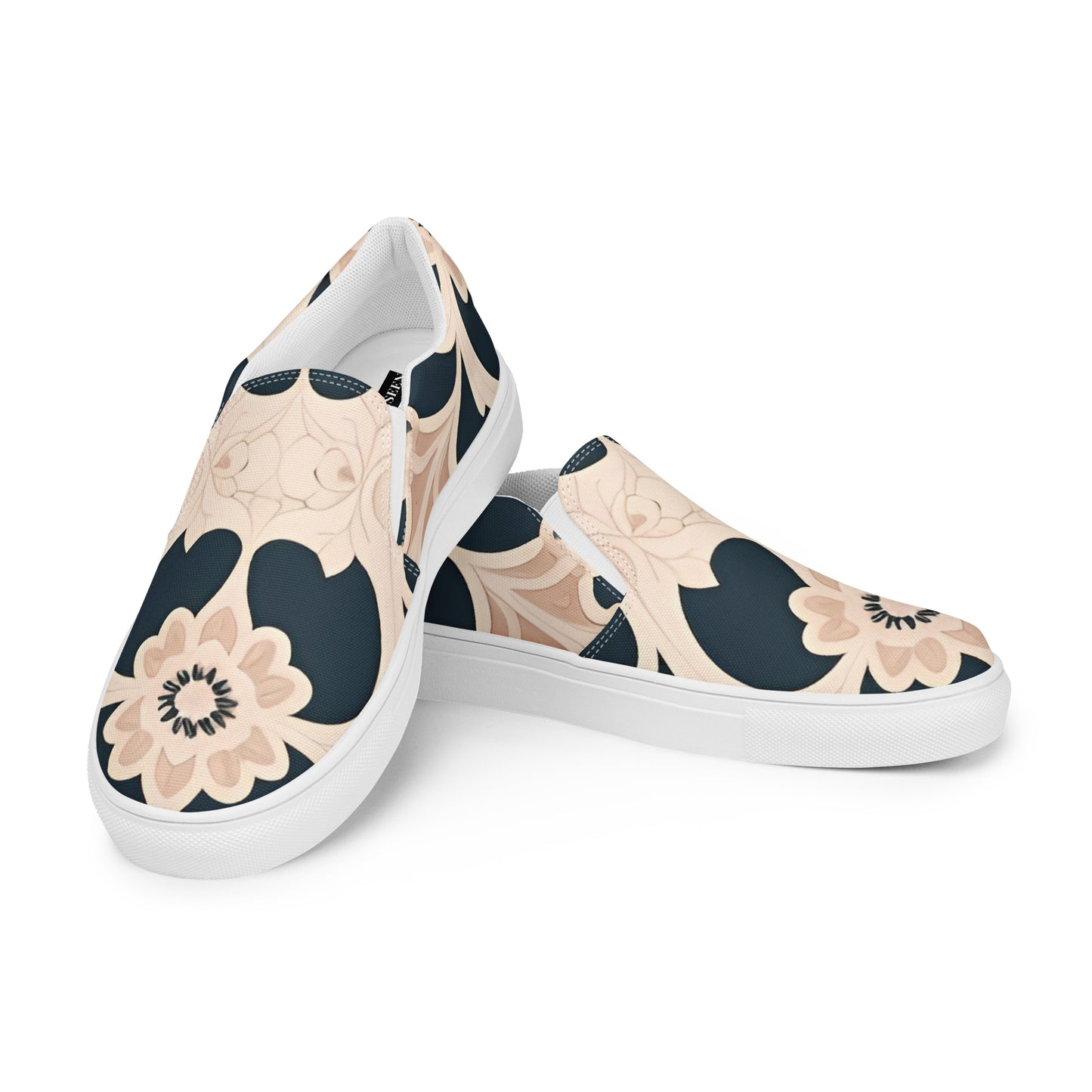 Women’s slip-on canvas shoes