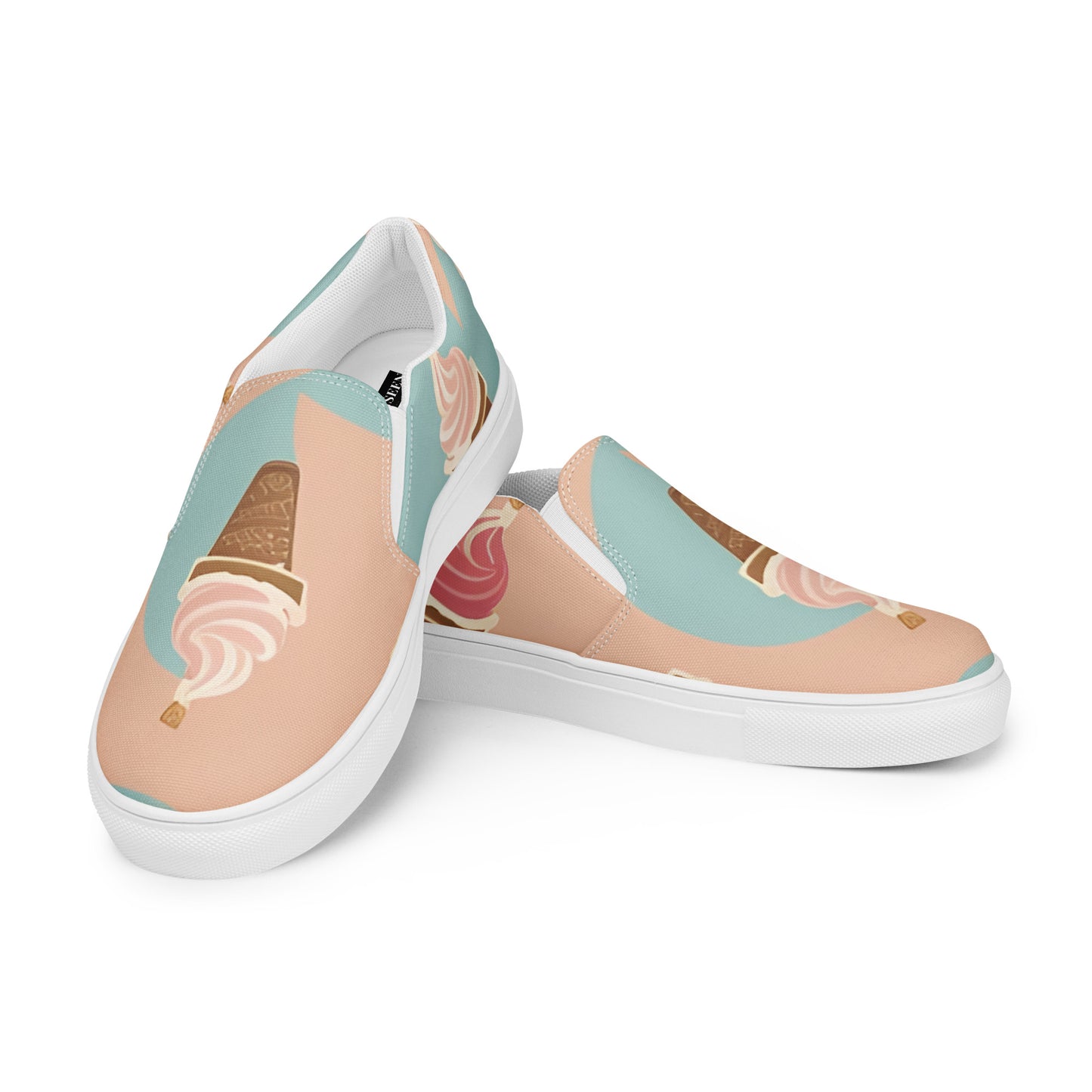 Women’s slip-on canvas shoes