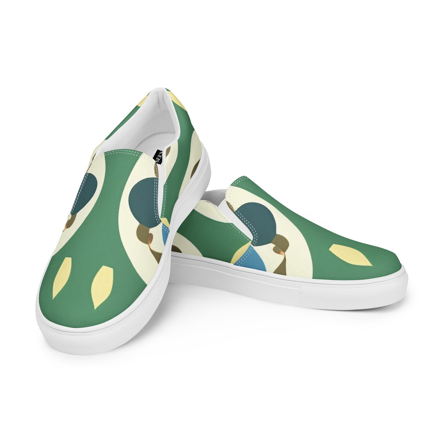 Women’s slip-on canvas shoes