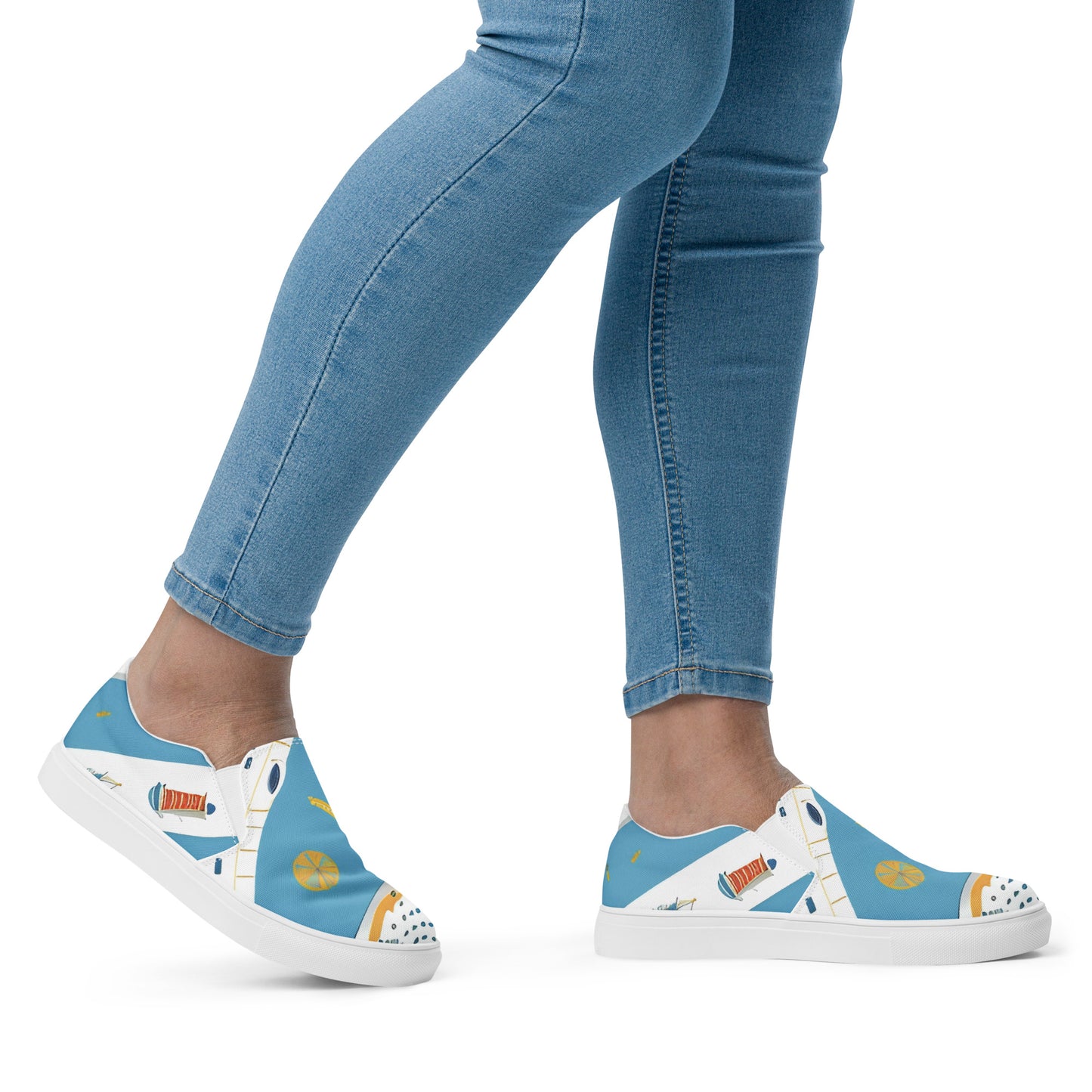 Women’s slip-on canvas shoes